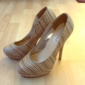 Metallic threading stiletto heels